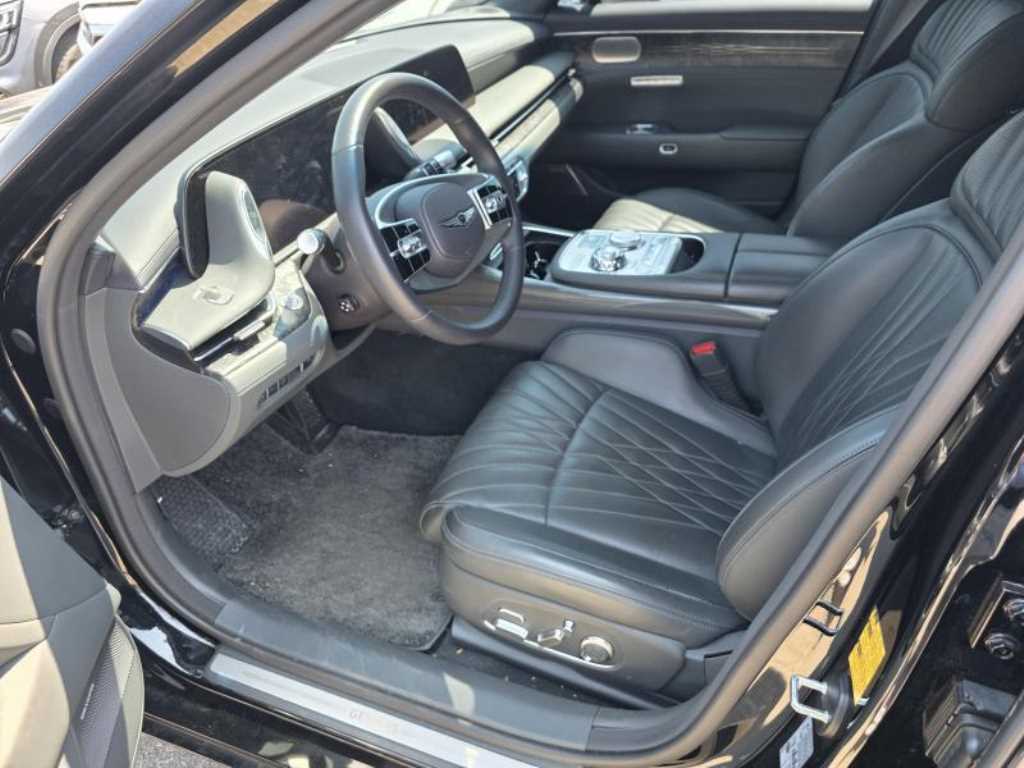Genesis G90 - Vista 5