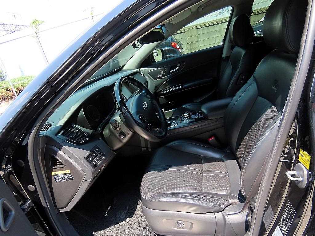 KIA K9 - Vista 5