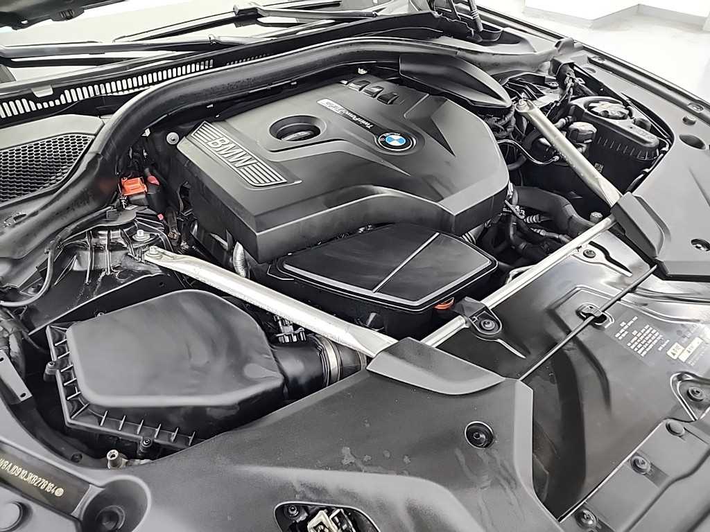 BMW 5 Series - Vista 5