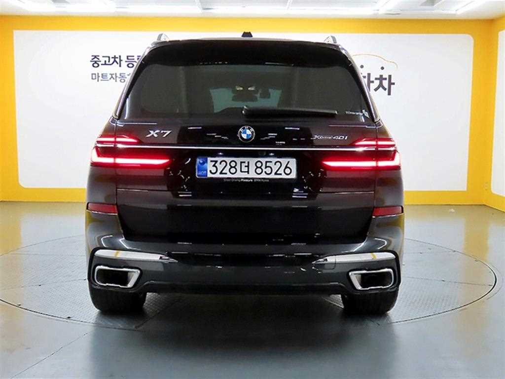 BMW X7 - Vista 4