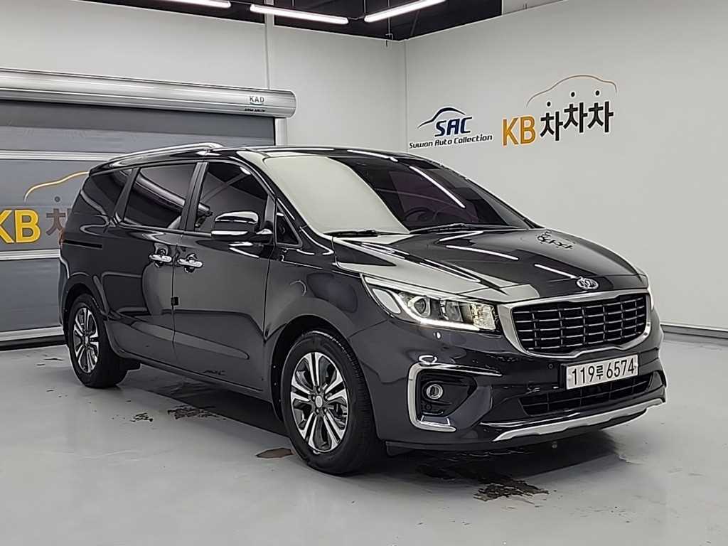 KIA Carnival - Vista 4