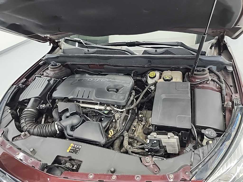 Chevrolet Malibu - Vista 5