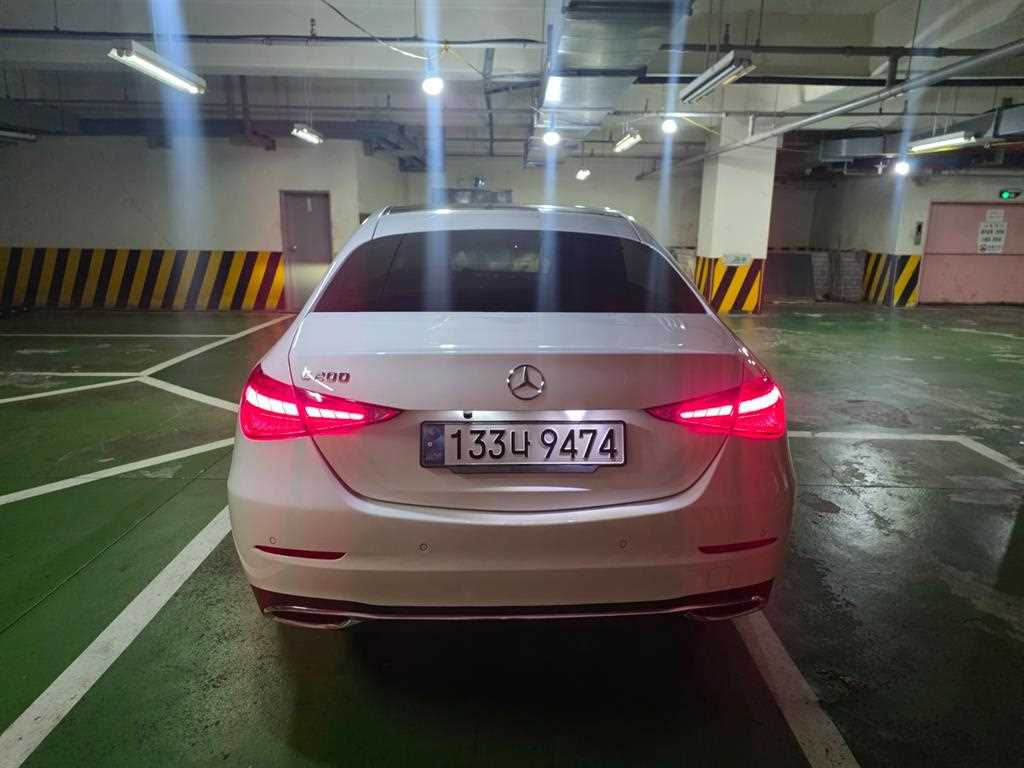 Mercedes Benz C Class - Vista 5