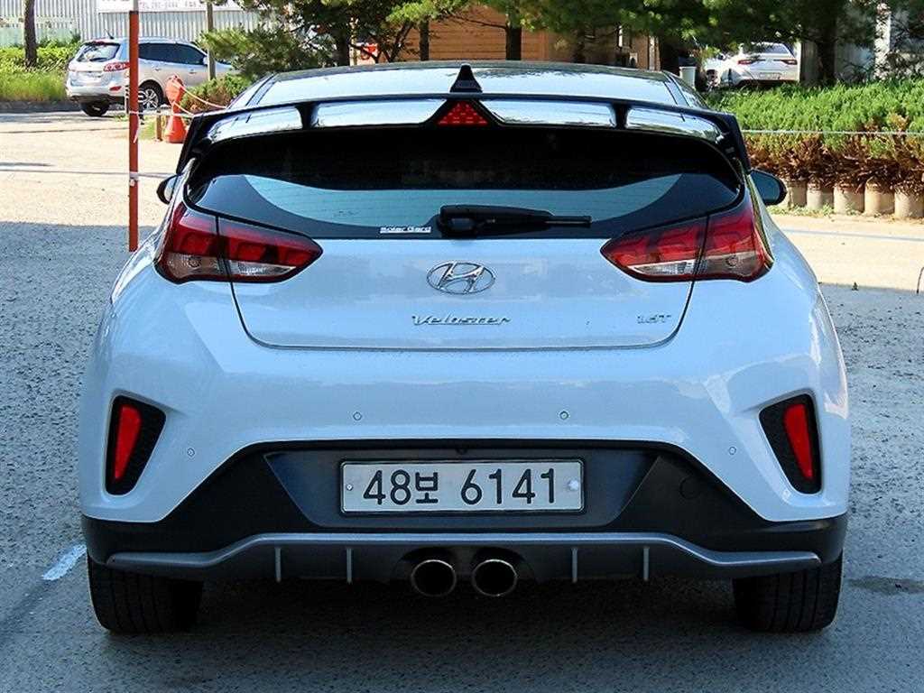 HYUNDAI Veloster - Vista 4