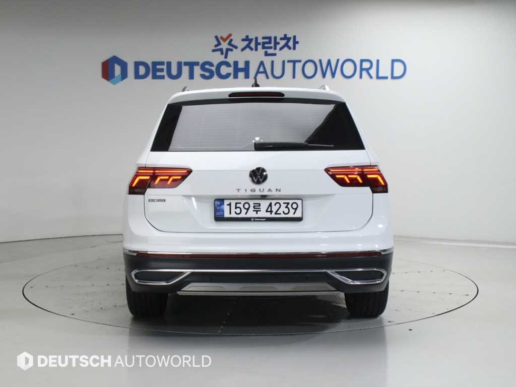 Volkswagen Tiguan - Vista 4