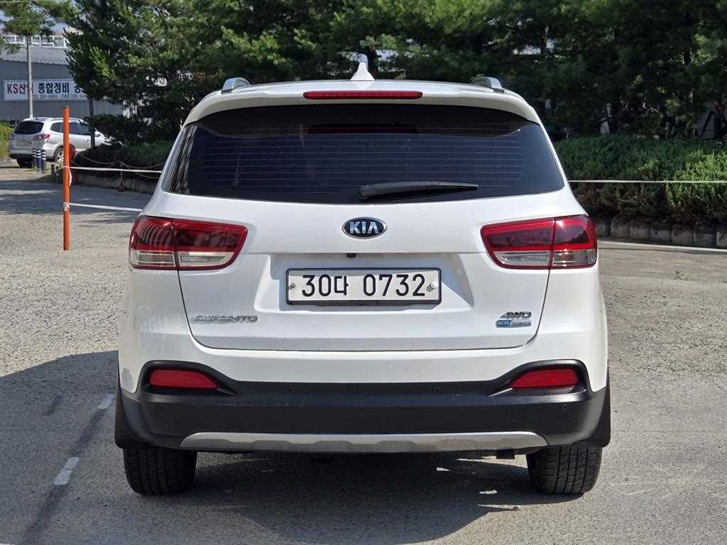 KIA Sorento - Vista 4