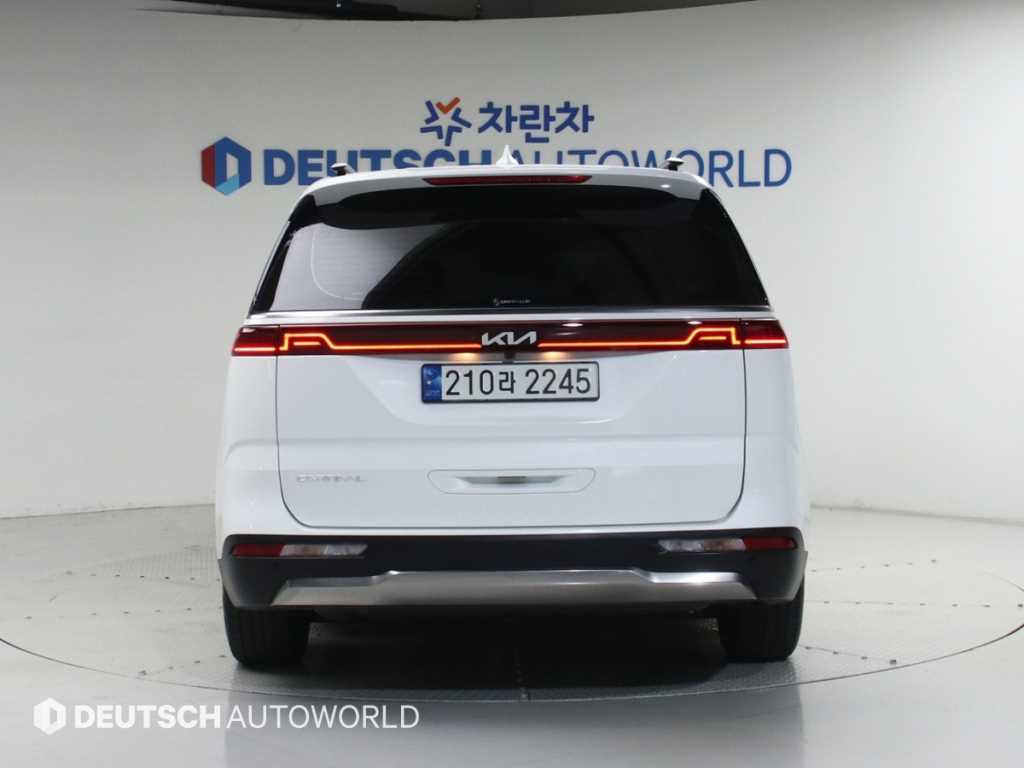 KIA Carnival - Vista 4