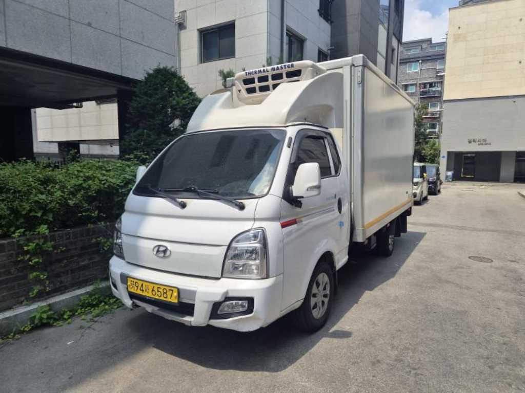 현대 포터2 1톤 냉동탑 - 중고 트럭 매물 이미지