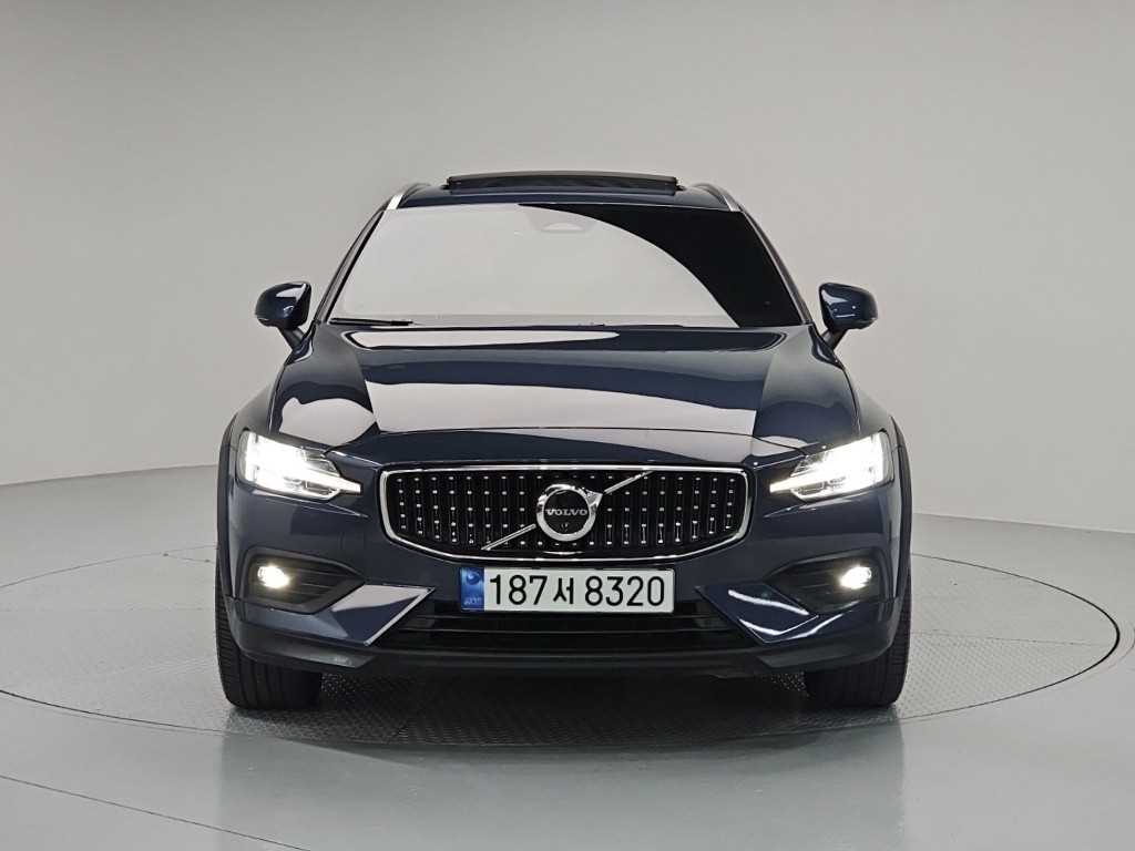Volvo V60 2.0 B5 AWD 3