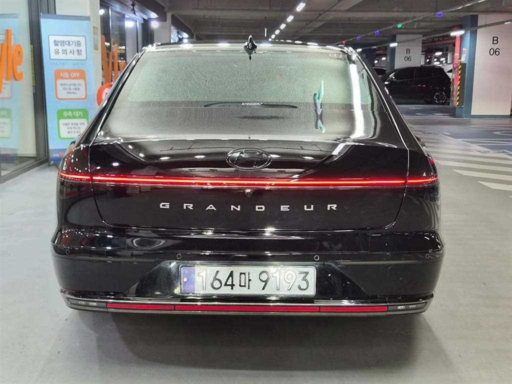 HYUNDAI Grandeur - Vista 5