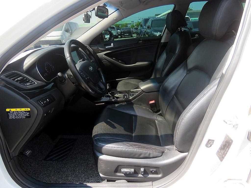 KIA K7 - Vista 5