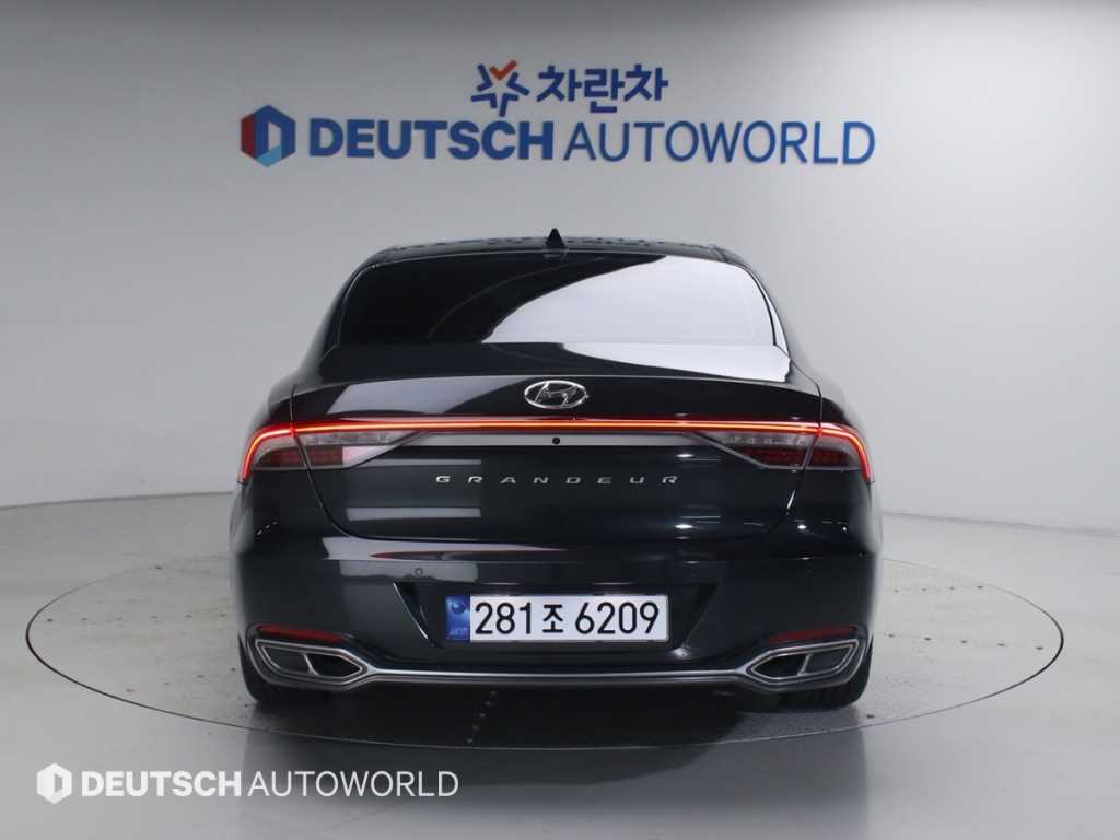 HYUNDAI Grandeur - Vista 4