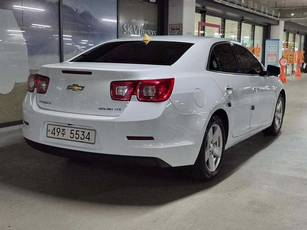 Chevrolet Malibu - Vista 4