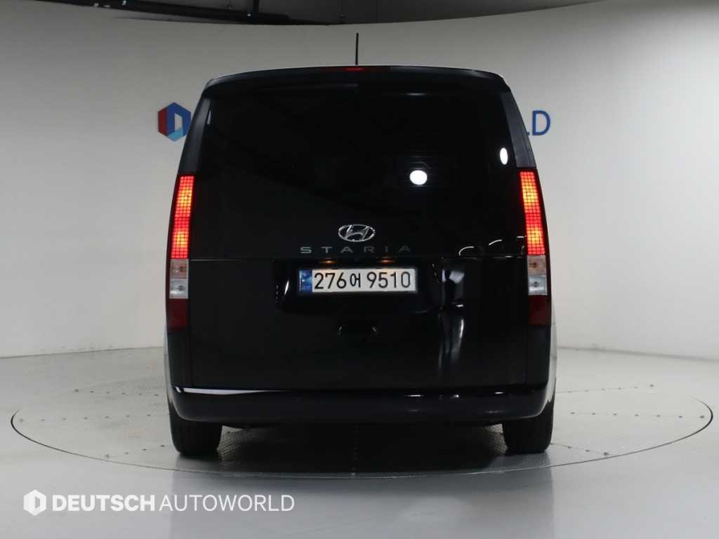 HYUNDAI Staria - Vista 4
