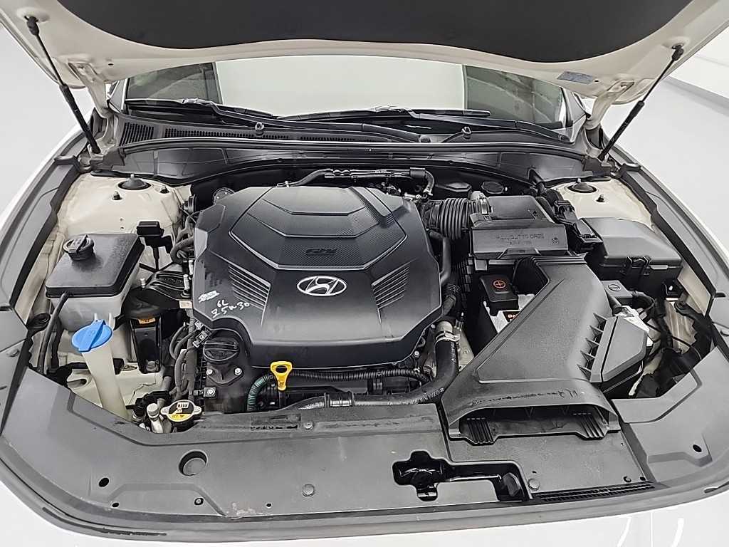 HYUNDAI Grandeur - Vista 5