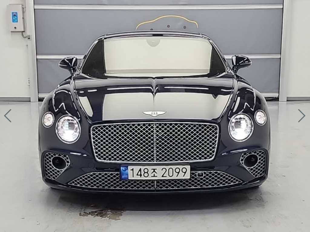 벤틀리 컨티넨탈 4.0 V8 GT 사진