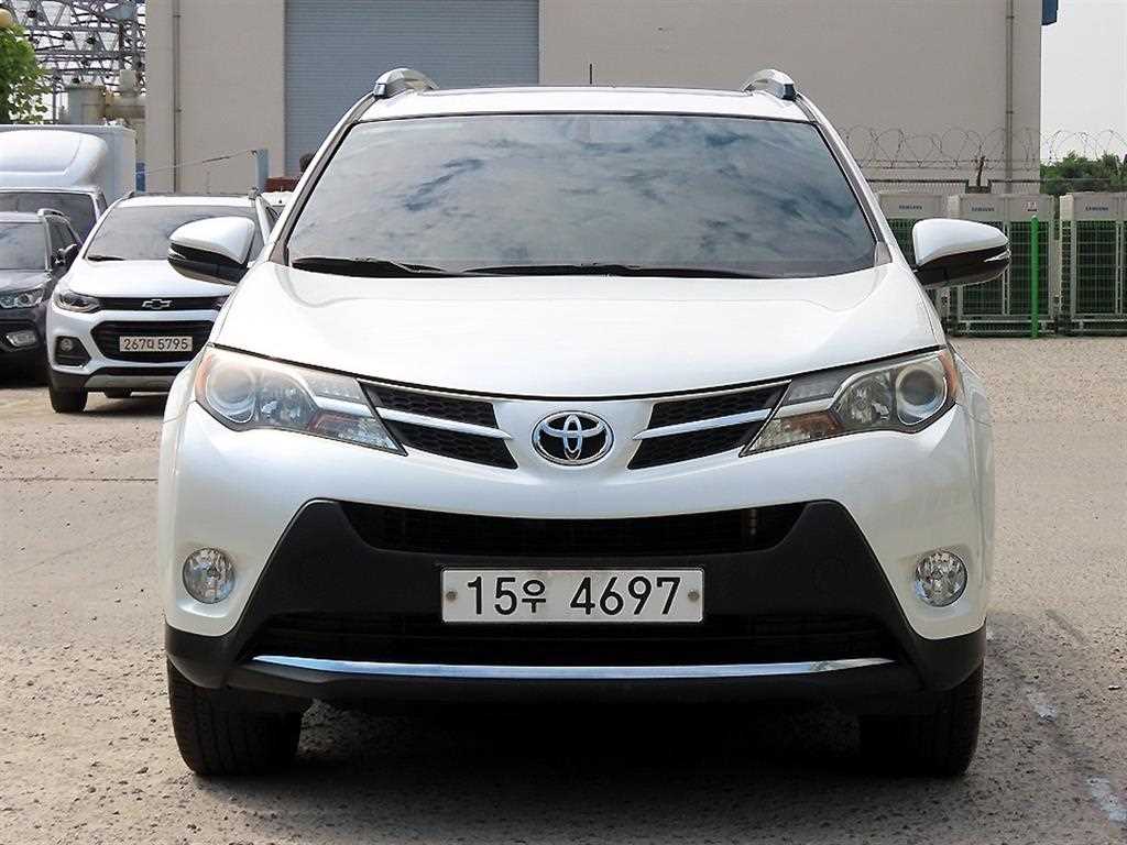 토요타 라브4 2.5 4WD 사진 2/20