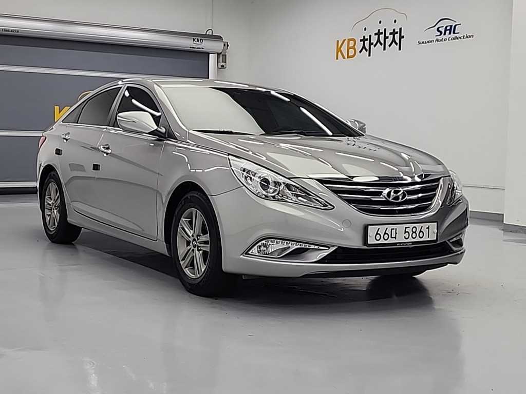 HYUNDAI Sonata - Vista 5