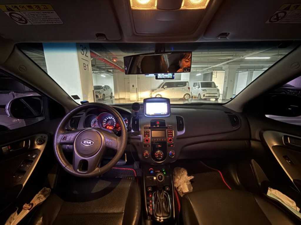 KIA Forte - Vista 4