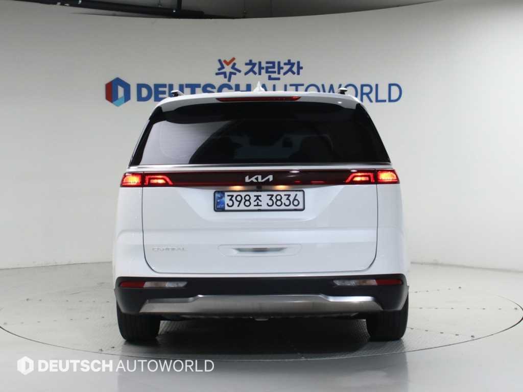 KIA Carnival - Vista 4