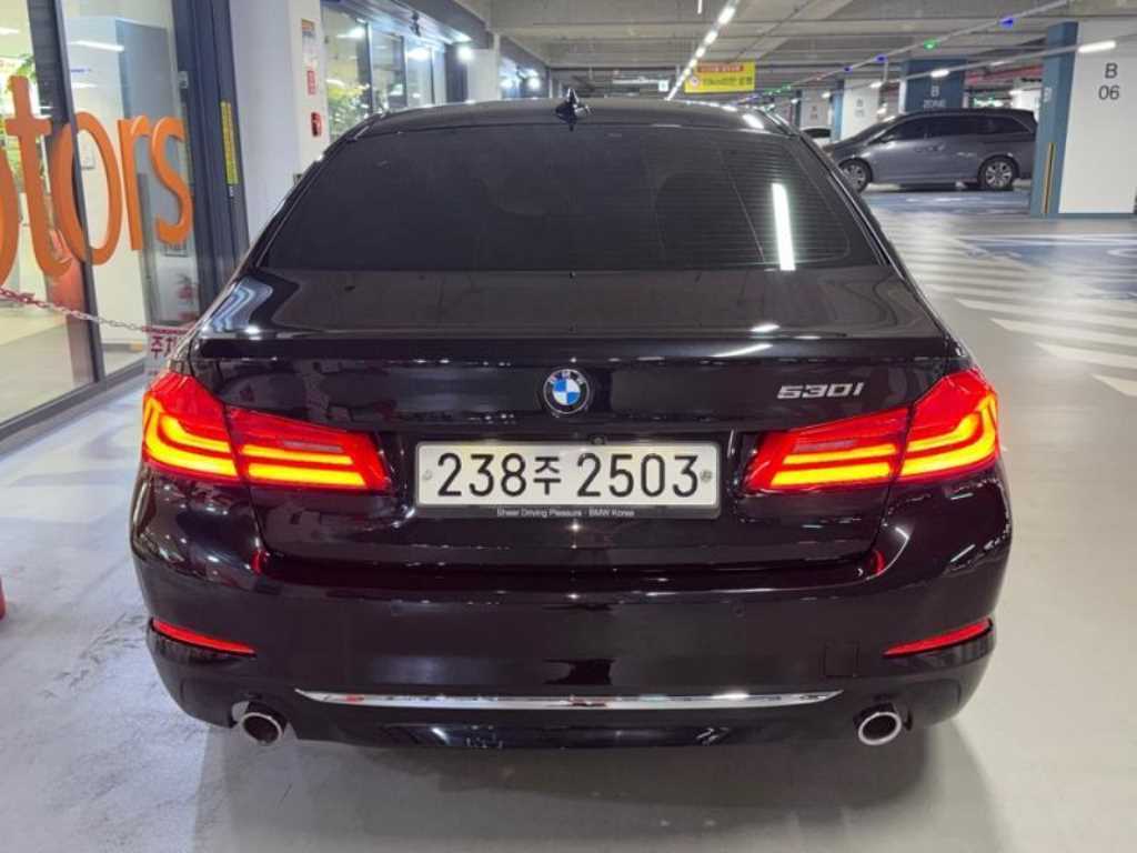 BMW 5 Series - Vista 5