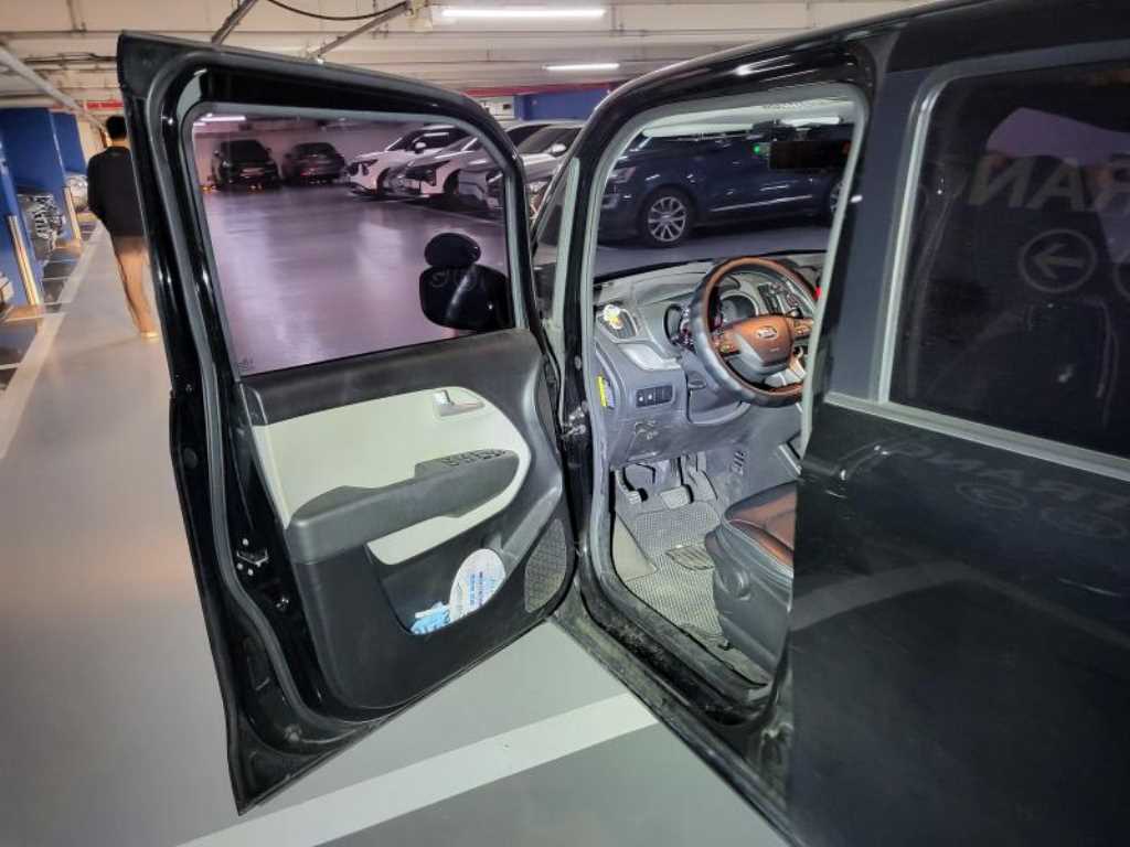 KIA Ray - Vista 5
