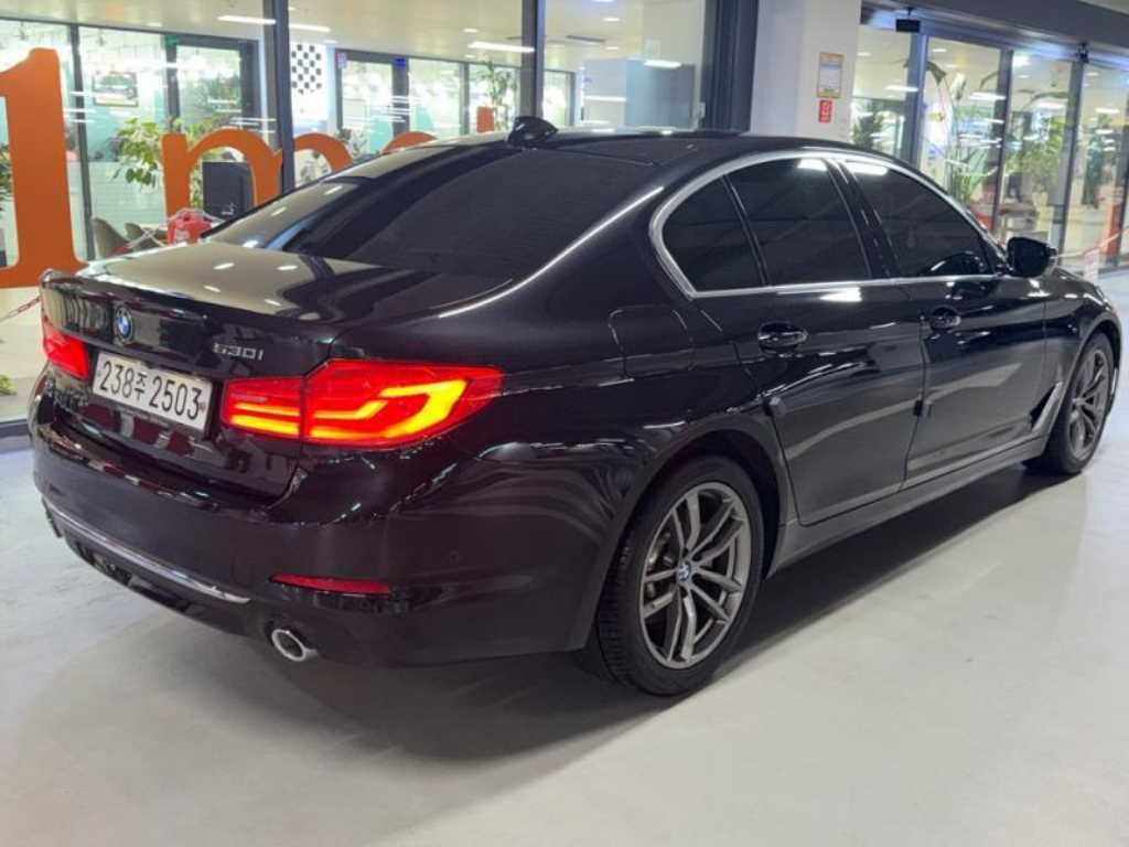 BMW 5 Series - Vista 4