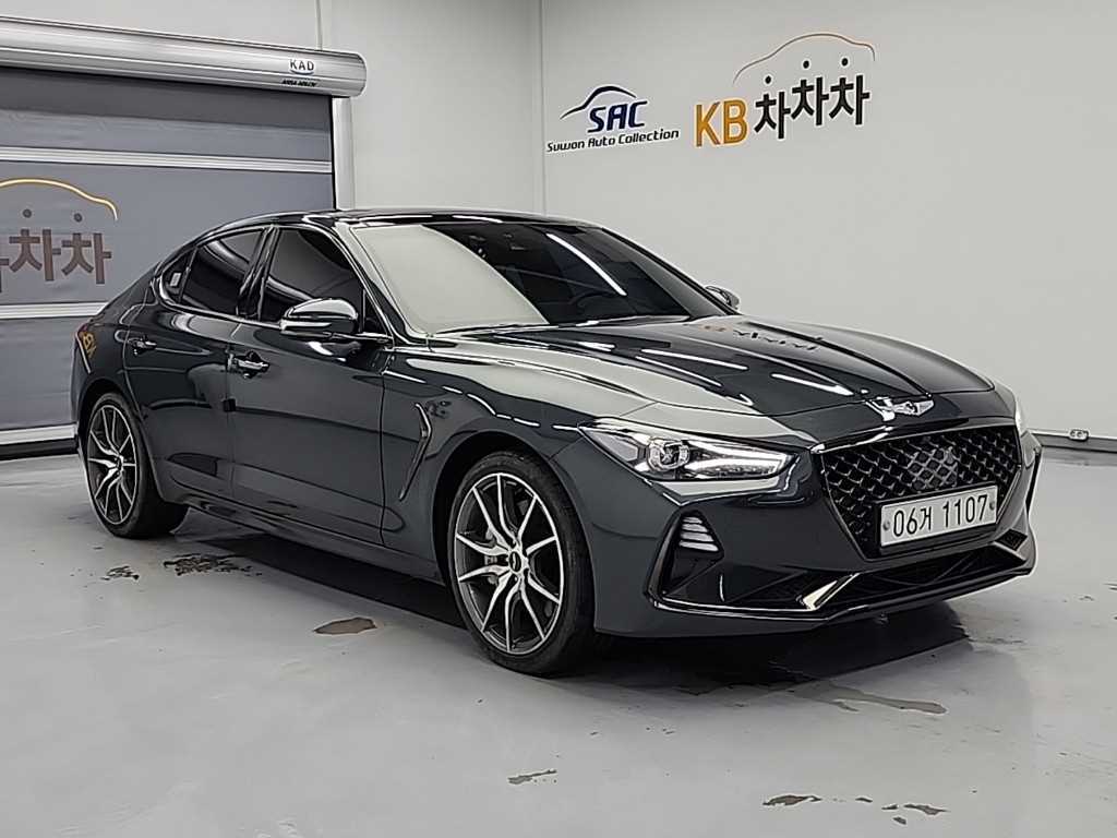 Genesis G70 - Vista 4