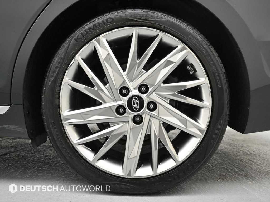 HYUNDAI Grandeur - Vista 5