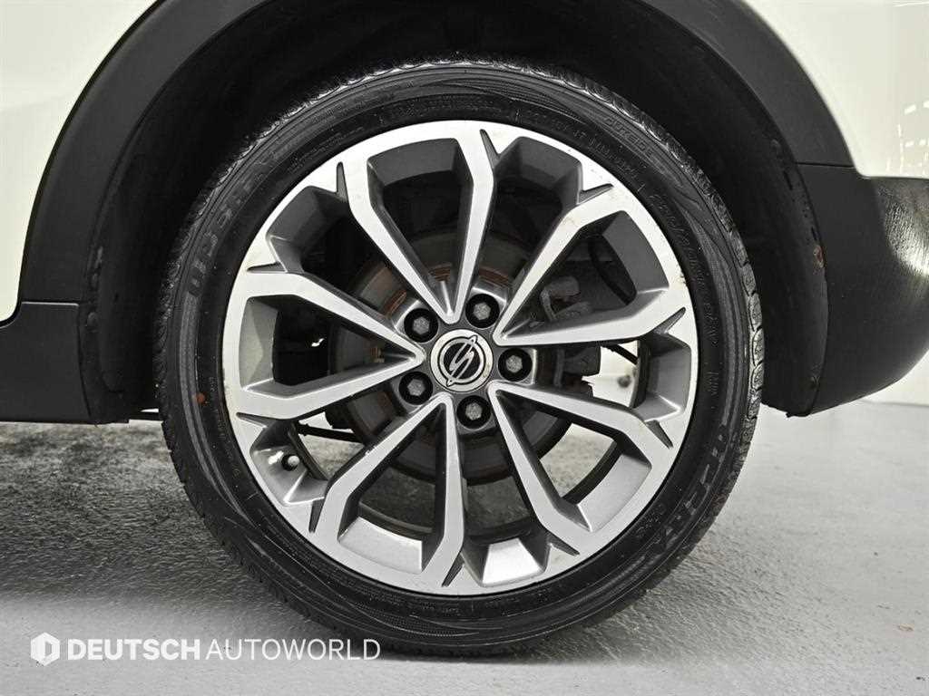 Ssangyong Tivoli - Vista 5