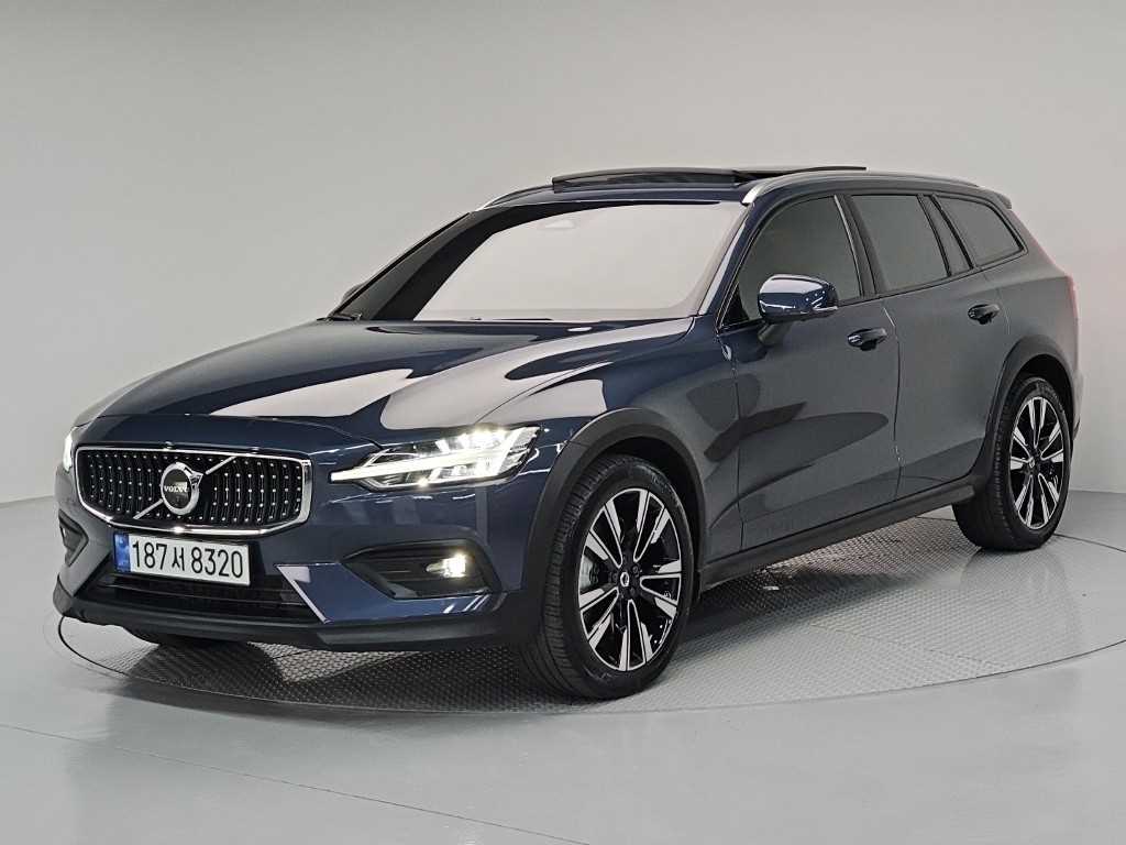 Volvo V60 2.0 B5 AWD 2