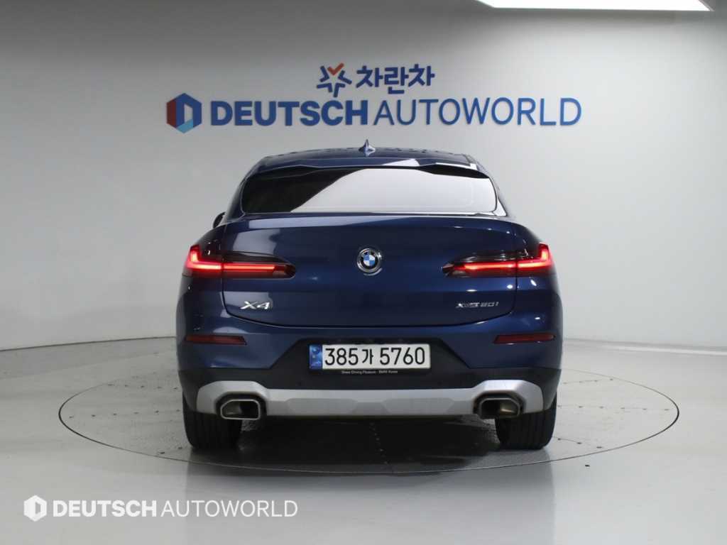 BMW X4 - Vista 4
