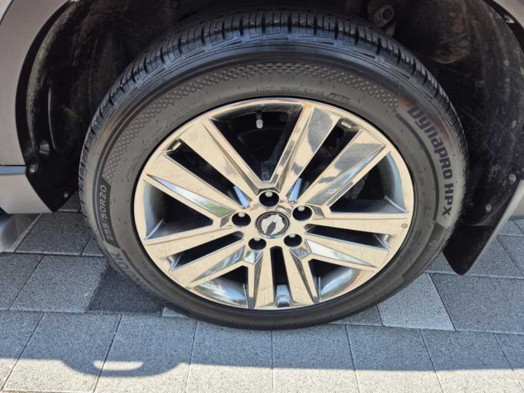 Ssangyong Rexton - Vista 4