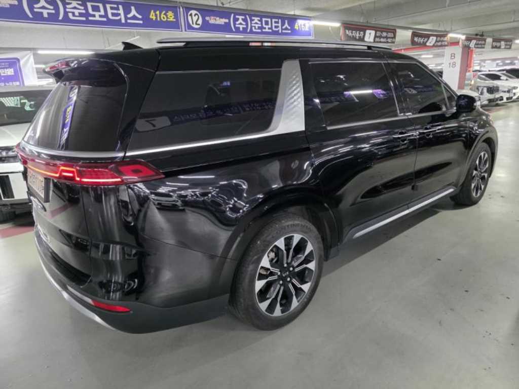 KIA Carnival - Vista 5