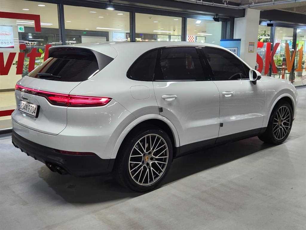 Porsche Cayenne - Vista 4