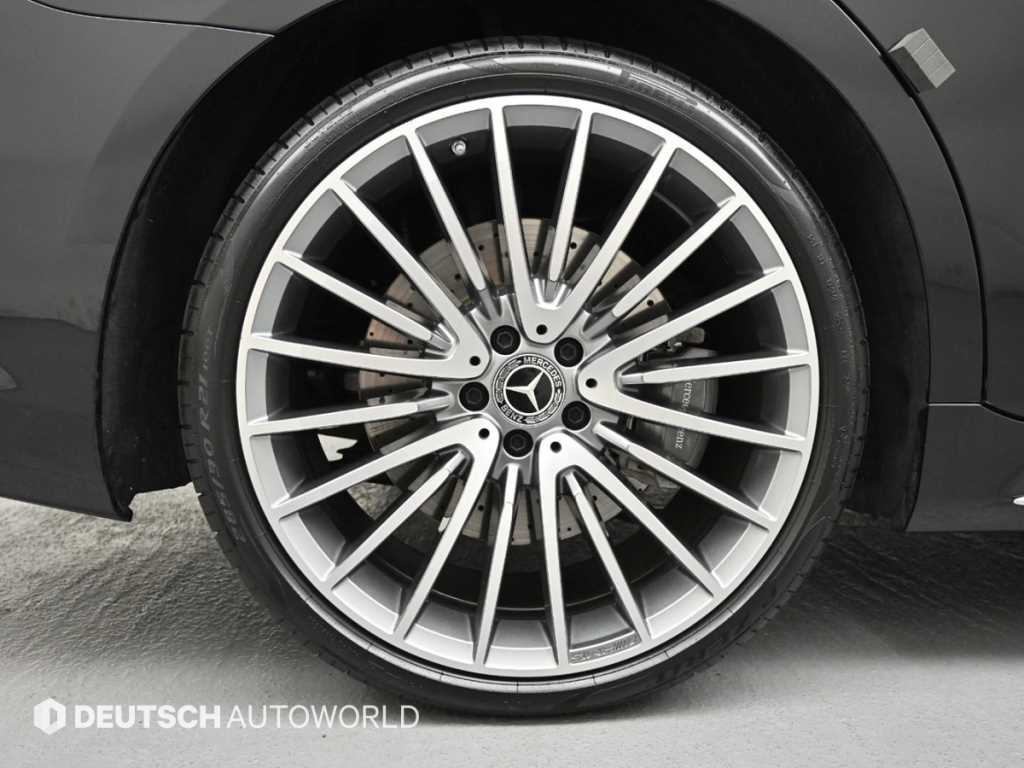 Mercedes Benz S Class - Vista 5