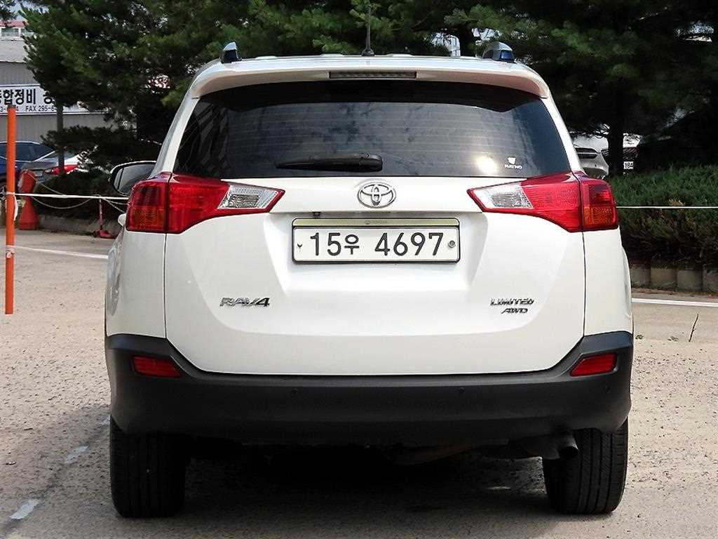 Toyota RAV4 - Vista 4