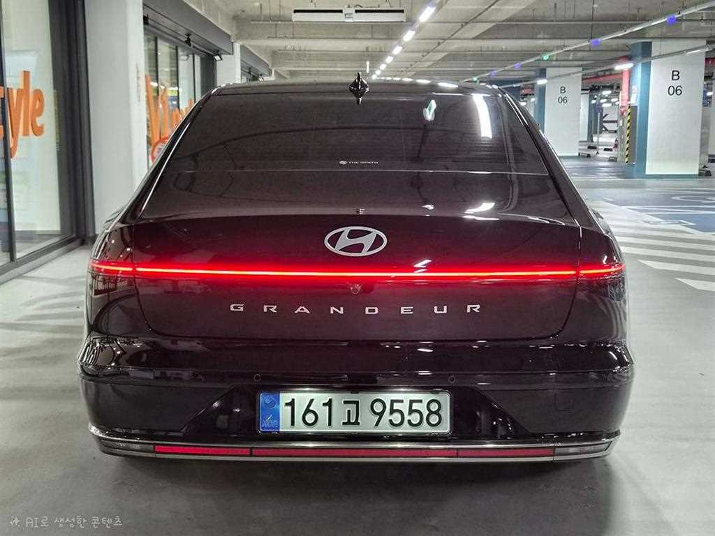 HYUNDAI Grandeur - Vista 5