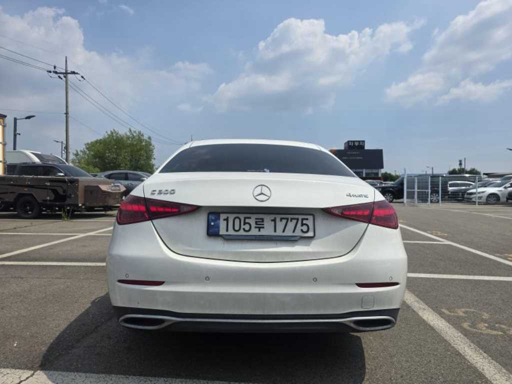 Mercedes Benz C Class - Vista 4