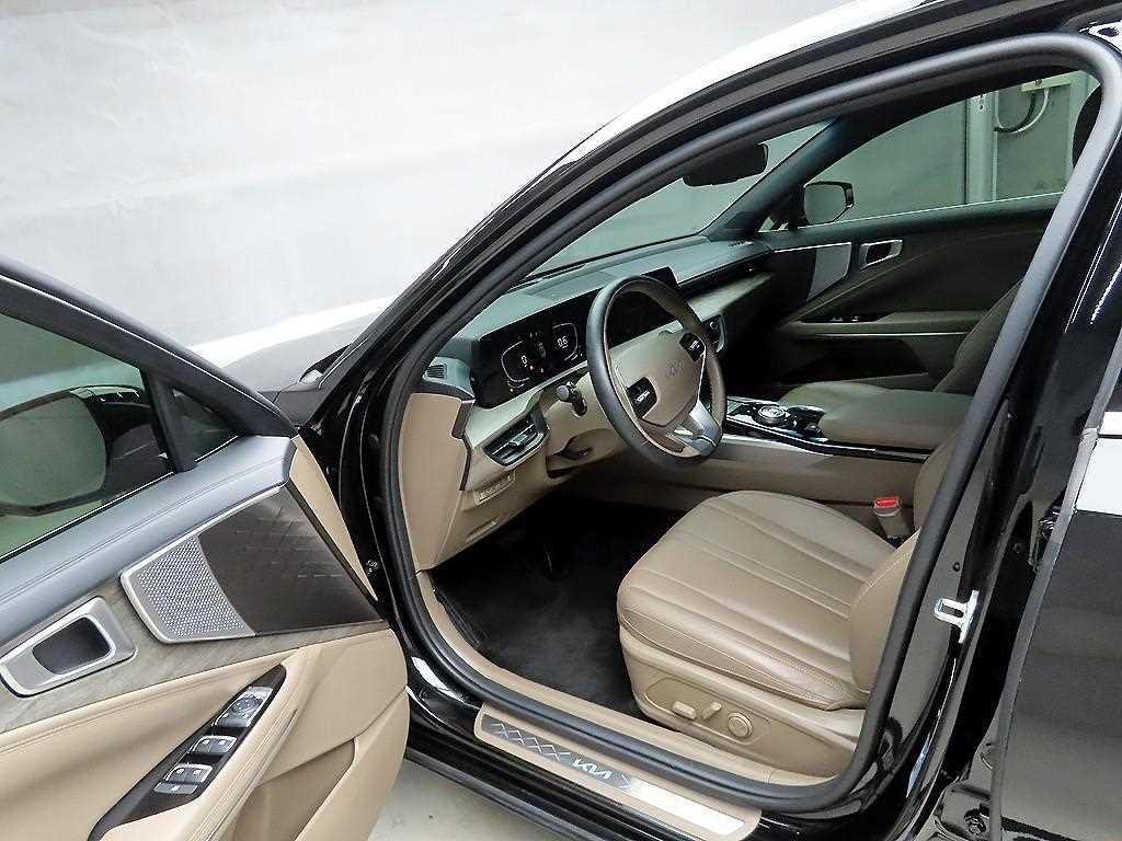 KIA K8 - Vista 5