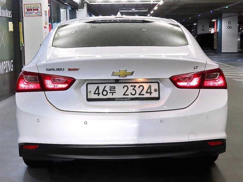 Chevrolet Malibu - Vista 5