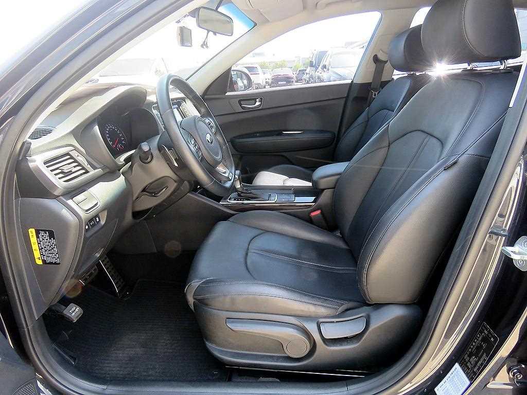 KIA K5 - Vista 5