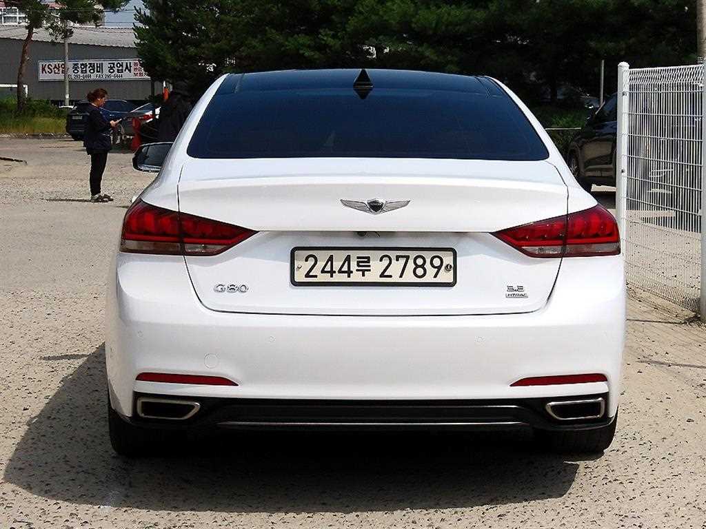 Genesis G80 - Vista 5