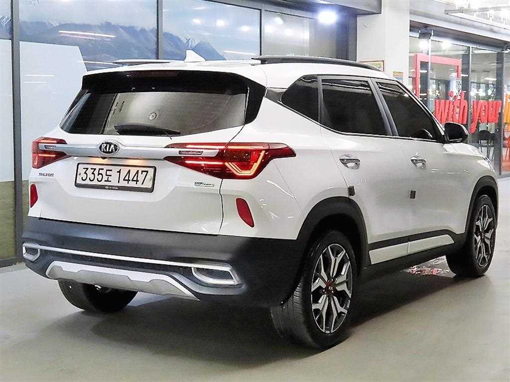 KIA Seltos - Vista 4