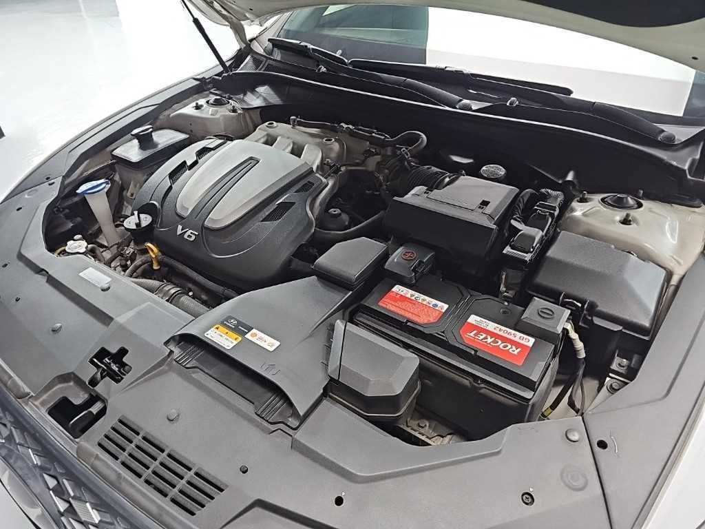 HYUNDAI Grandeur - Vista 5