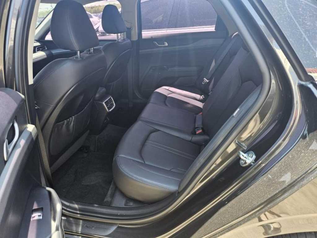KIA K5 - Vista 4