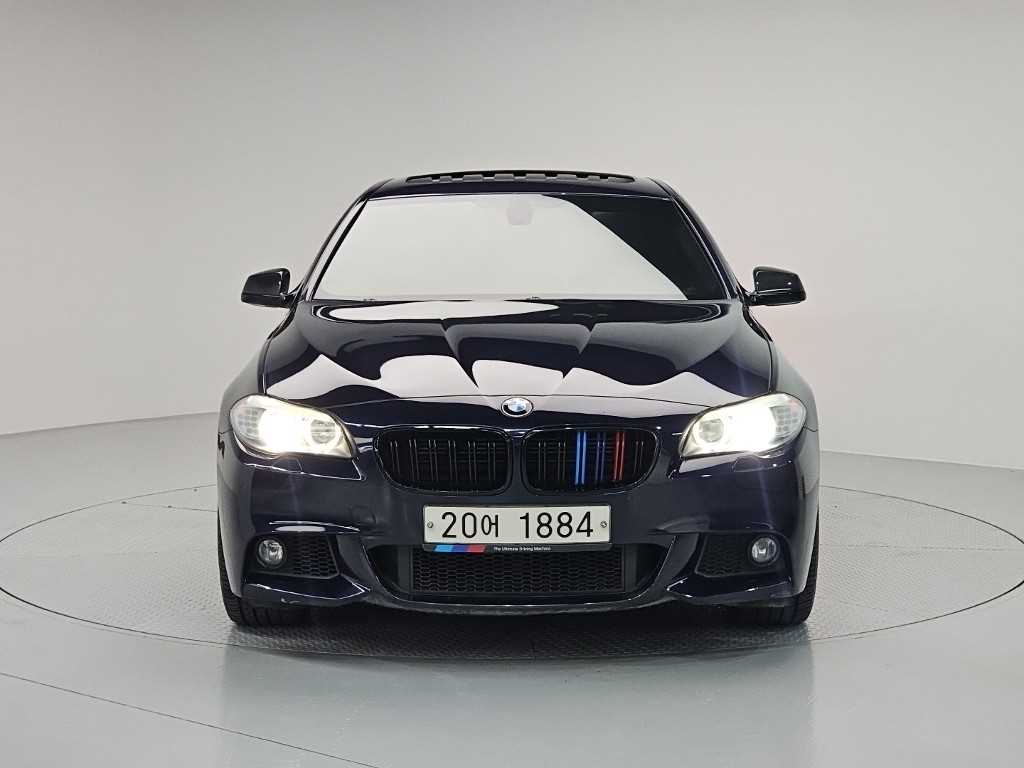 BMW 5시리즈 550i xDrive 사진 2/19
