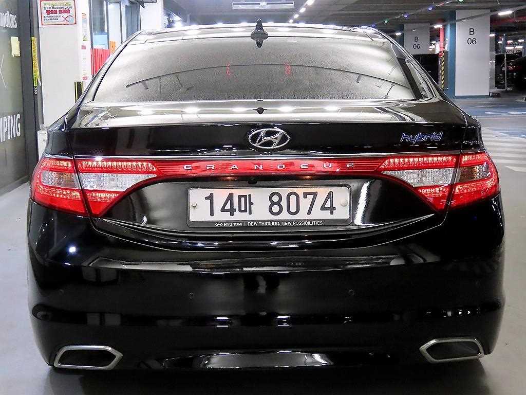 HYUNDAI Grandeur - Vista 5