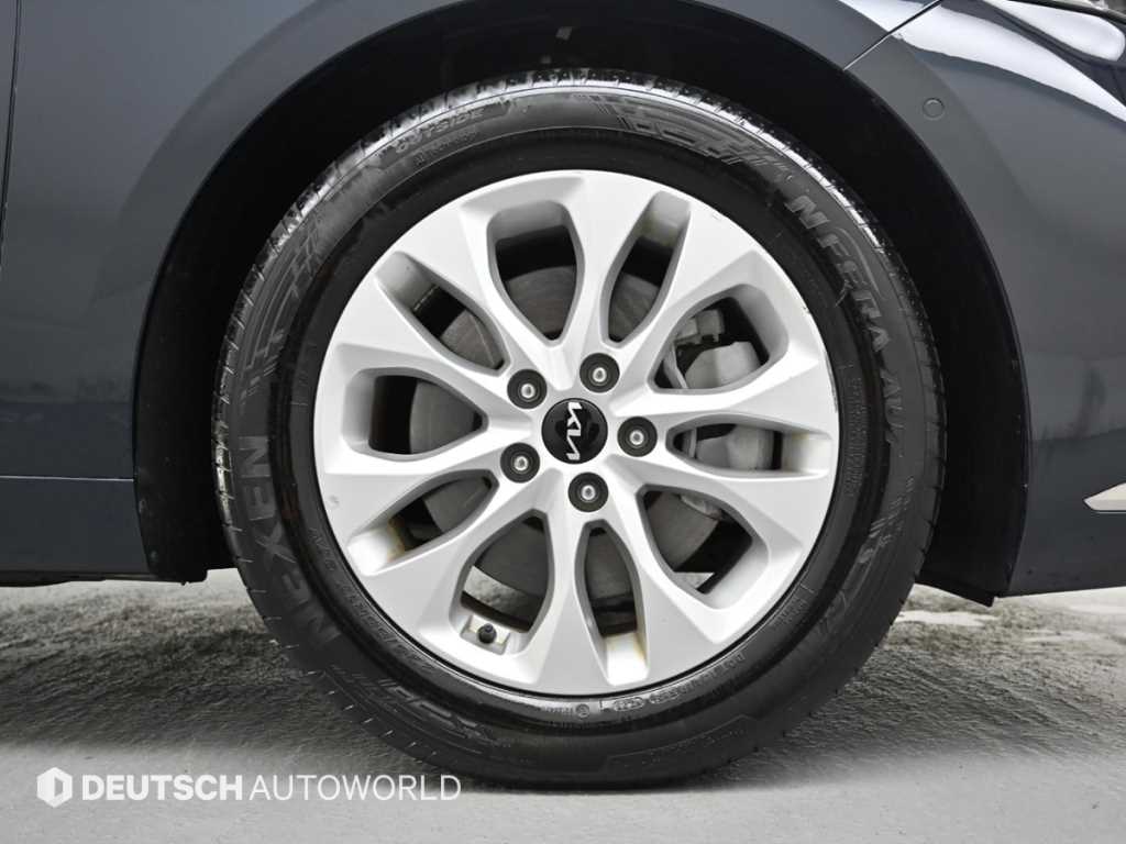 KIA K8 - Vista 5