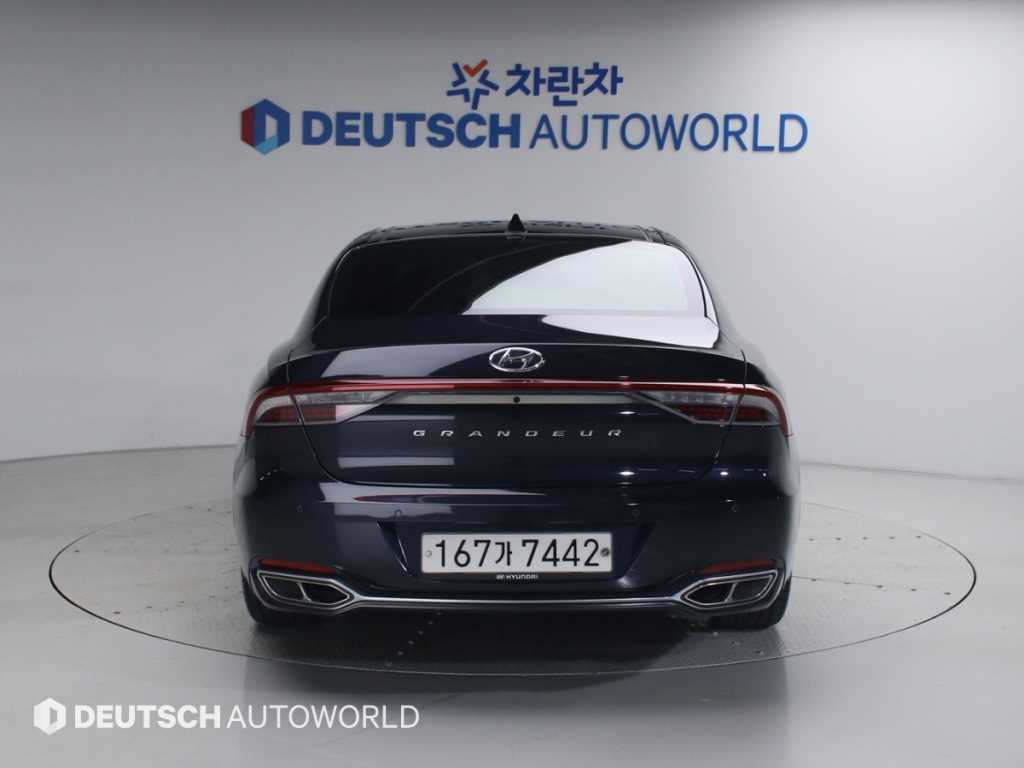 HYUNDAI Grandeur - Vista 4